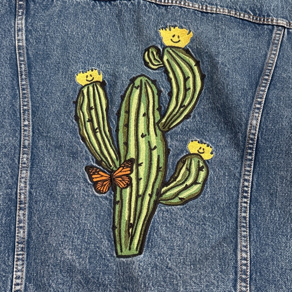 Levi's Custom Denim Jacket - Picture 2 of 4